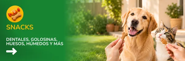 Snacks para perros y gatos disponibles en PETS CENTER